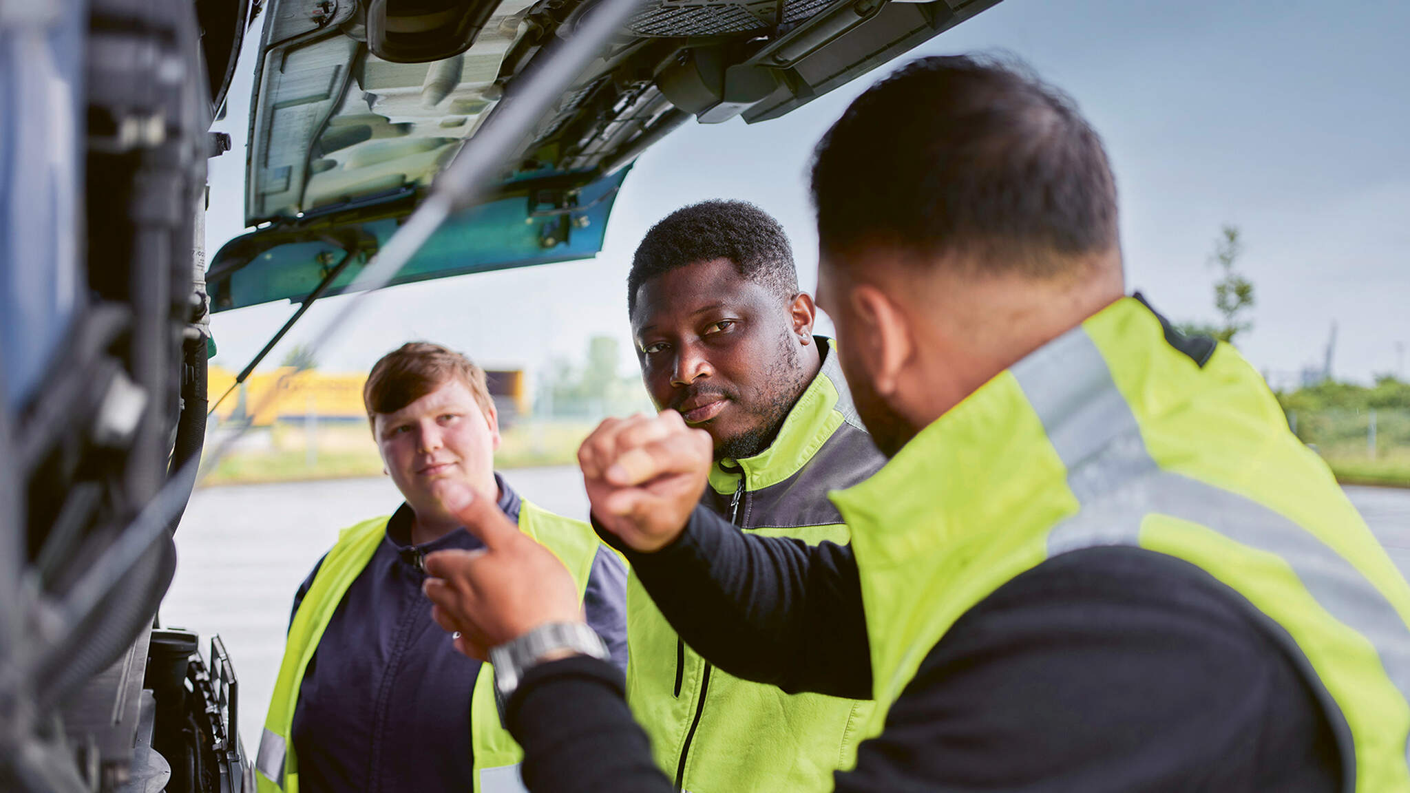 Technikverständnis ist ein wesentlicher Teil der Ausbildung (Bild: Frank Schinski)